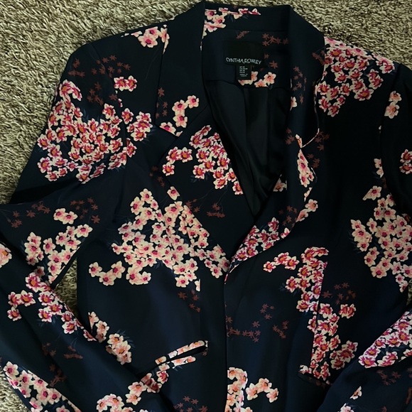 Spring blazer - Picture 3 of 3